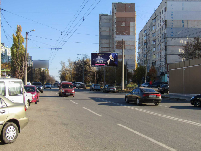 Щит 6x3,  Валентинівська вул., 38-А