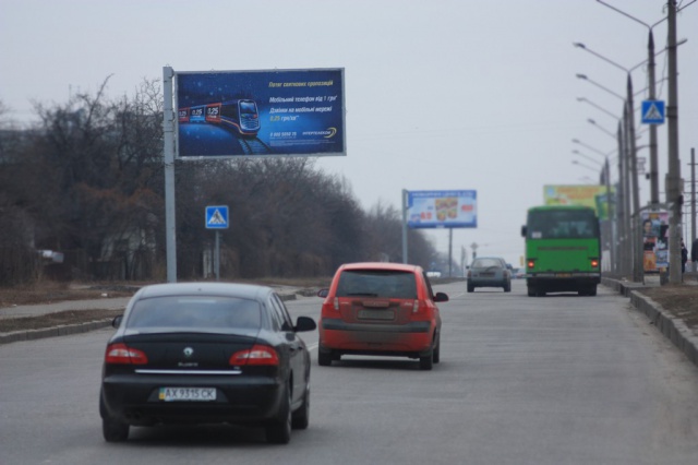 Щит 6x3,  Тракторостроителей пр-т (напротив № 124), из центра