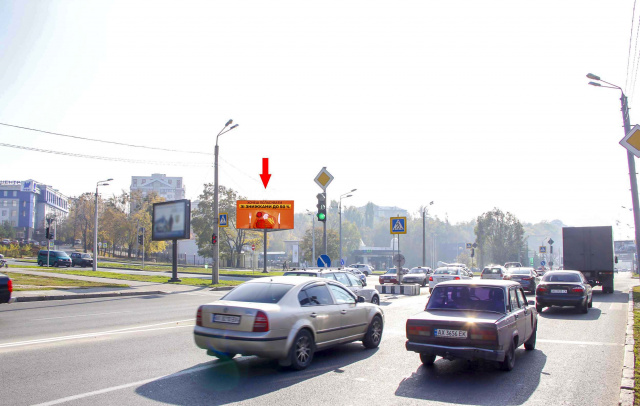 Цифрова панель 6x3,  Клочковская ул. - Космическая ул, в центр (Супермаркеты "Восторг", "Будмен", "АТБ", "Le Silpo")