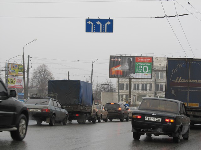 Призма 6x3,  Льва Ландау пр-т + Юбилейный пр-т, в центр