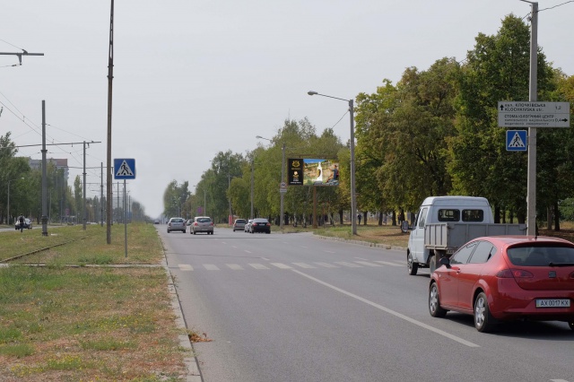 Щит 6x3,  Победы пр-т, 55-Е, в центр