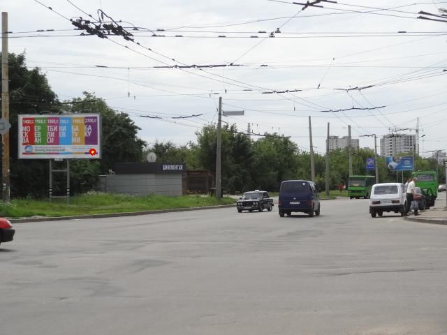 Щит 6x3,  Гвардейцев Широнинцев ул. – Валентиновская ул., в центр