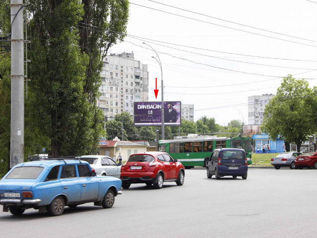 Щит 6x3,  Победы пр., 77, в центр