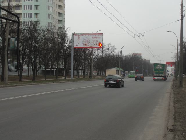 Щит 6x3,  Героев Сталинграда пр-т,165, из центра