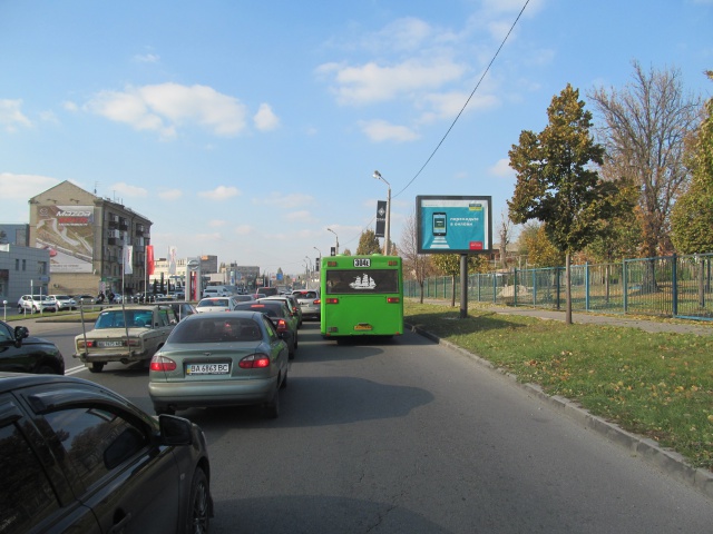 Скролл 3.1x2.2,  Клочковская ул., 52, из центра