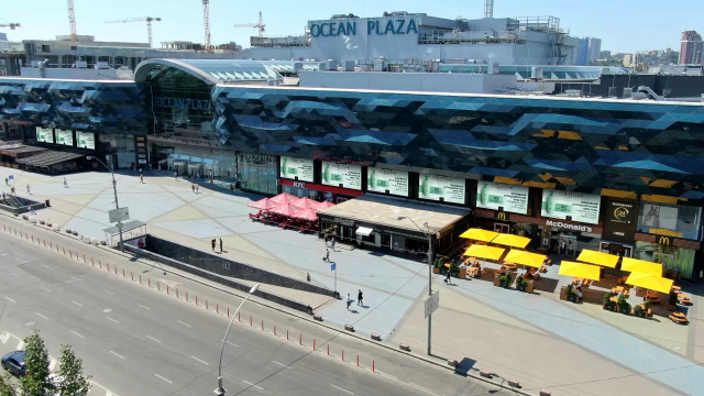 Цифрова панель 7x4,  ТЦ Ocean Plaza, вул. Антоновича, 176, 9 екранів