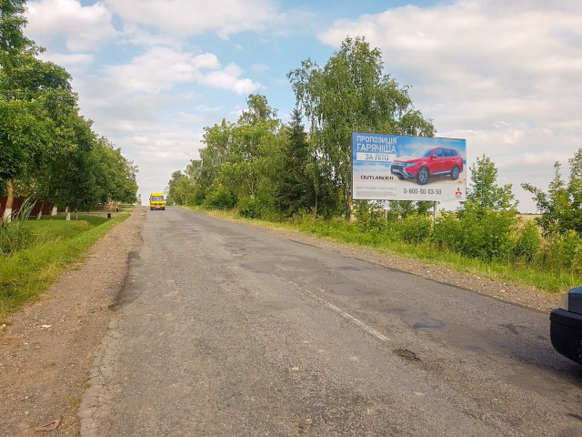 Щит 6x3,  в'їзд-виїзд з траси М-19 Ковель-Чернівці