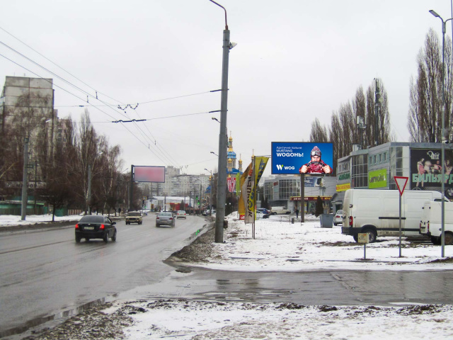 Щит 6x3,  Валентинівська вул., 2-А