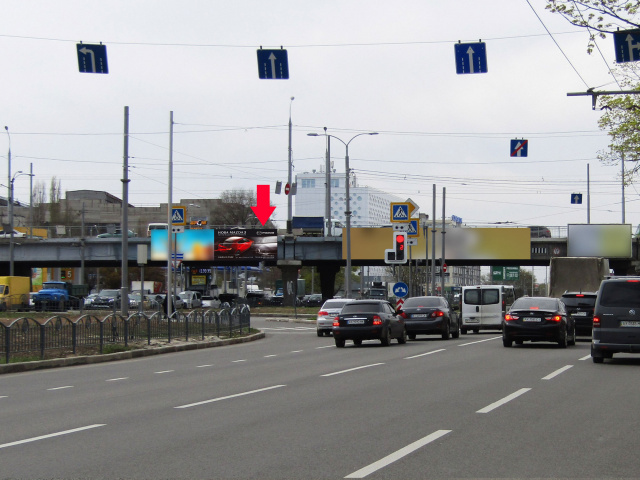 Щит 6x3,  Московский пр-т- Л.Ландау пр-т, в центр (Правый)