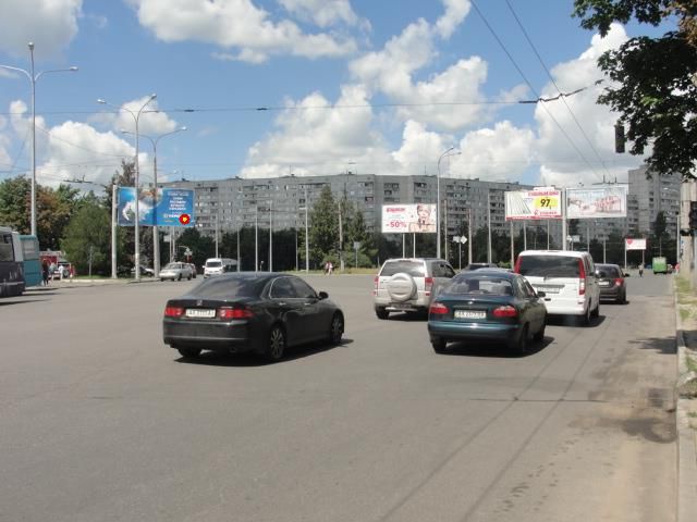 Щит 6x3,  Ахсарова ул. - Людвига Свободы пр-т, 30, из центра