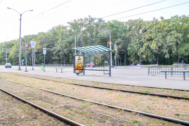 Зупинка 1.2x1.8,  Белгородское шоссе - Рудика ул. (2) (остановка "Мемориал Славы")