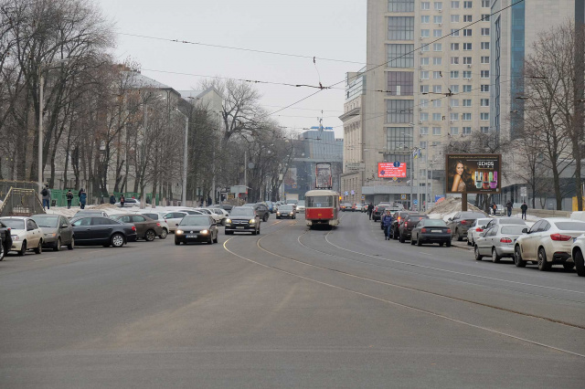 Скролл 3.1x2.2,  Независимости пр-т, - Свободы пл., 6, в центр, VIP