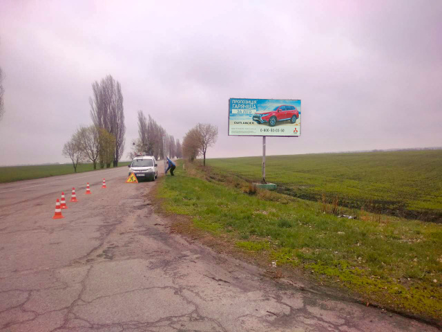 Щит 6x3,  Въезд с ст Володарки, Тетиева