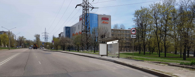 Сітілайт 1.2x1.8,  Салтовское шоссе - Халтурина (остановка "Ахиезеров"), из центра