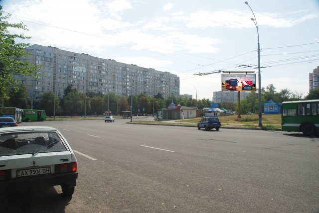 Щит 6x3,  Победы пр-т, 77, в центр
