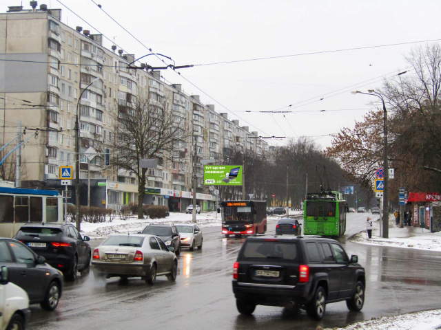 Щит 6x3,  Гвардійців-Широнінців вул., 44