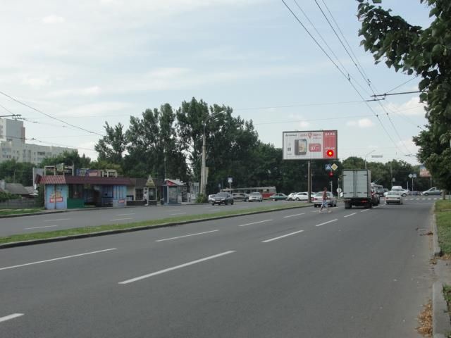 Призма 6x3,  Льва Ландау пр-т, 124/60 + Салтовское шоссе, в центр