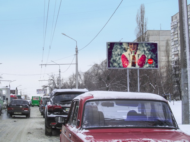 Щит 6x3,  Холодногорская ул., 4, из центра