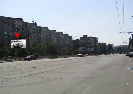 Щит 6x3,  Героев просп., (через дорогу от дома №12)