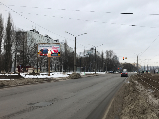 Щит 6x3,  Тракторостроителей пр-т, 65 - Василия Стуса ул., из центра