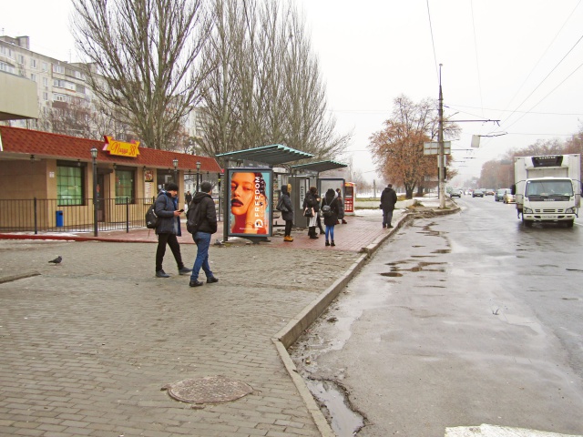 Сітілайт 1.2x1.8,  Юбилейный пр-т, 49/8 (1) (остановка Гвардейцев-Широнинцев), из центра