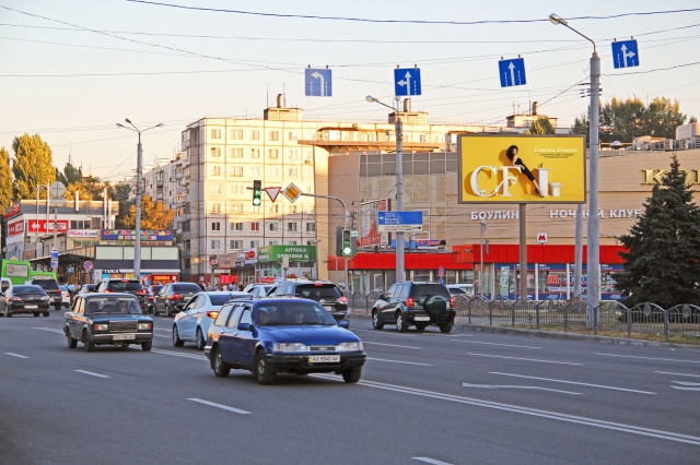 Щит 6x3,  Героев Труда ул. - Академика Павлова ул., из центра. размер 5760х2880