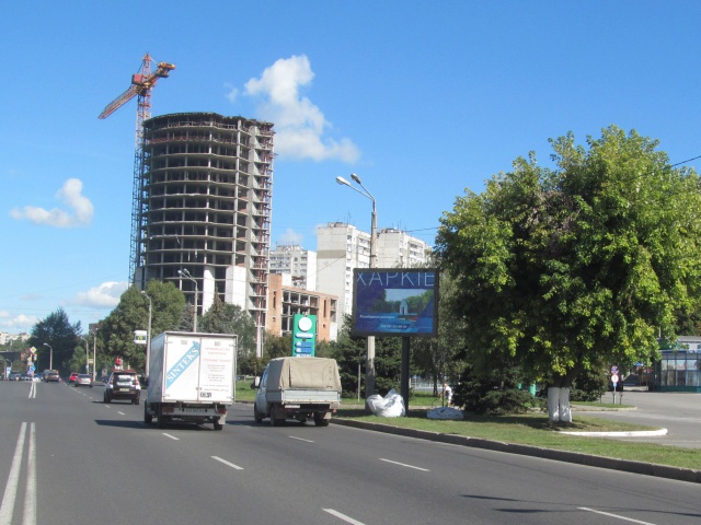 Скролл 3.1x2.2,  Клочковская ул., 134 , из центра