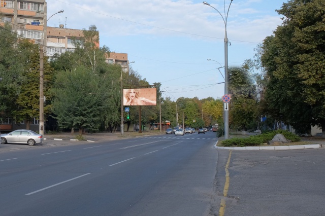Щит 6x3,  Деревянко ул., 38, из центра