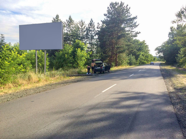 Щит 6x3,  вул Октябрьська