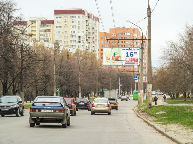 Щит 6x3,  Гвардейцев Широнинцев ул., 18, из центра