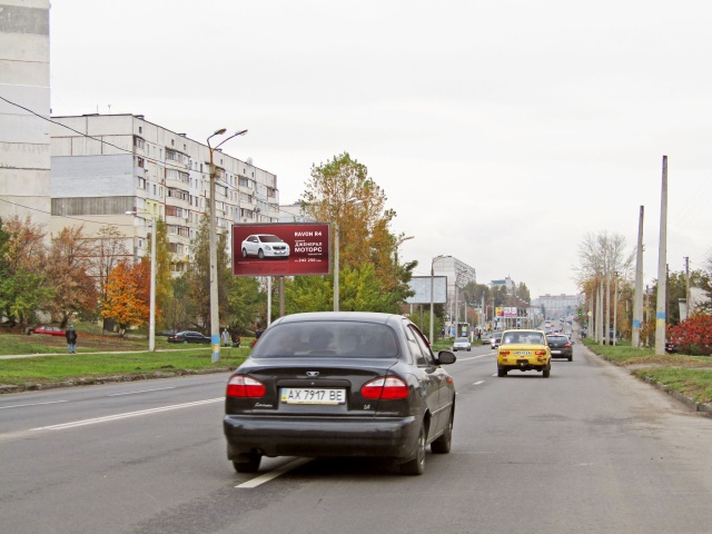 Щит 6x3,  Леся Сердюка ул. - Дружбы Народов ул., в центр