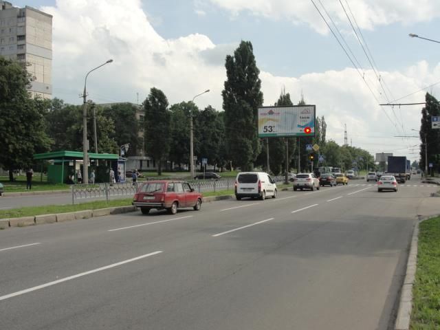Призма 6x3,  Льва Ландау пр-т + Олимпийская ул., из центра