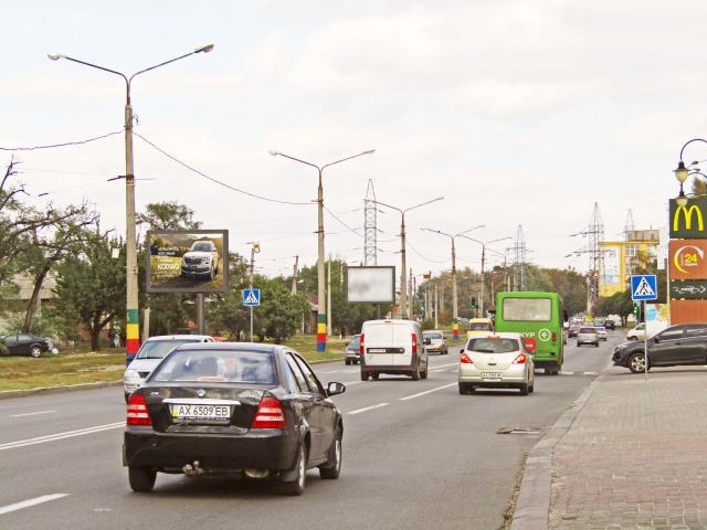 Скролл 3.1x2.2,  Академика Павлова ул., 81, из центра (ТРЦ Французский Бульвар)