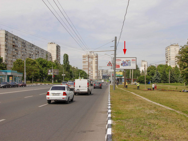 Призма 6x3,  Свободы пр., 40б, из центра