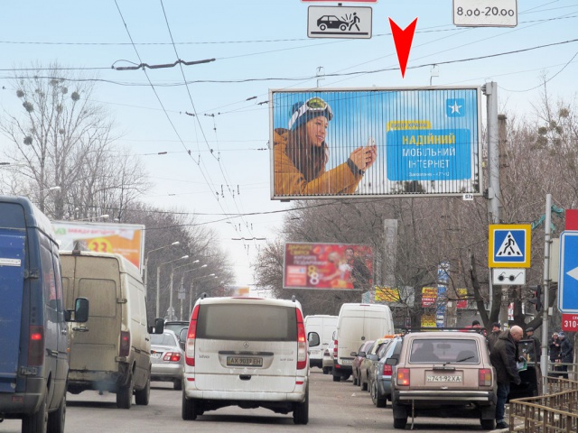 Призма 6x3,  Московский пр-т, 274 В - "Пролетарская" ст.м., в центр