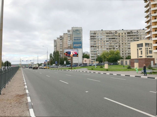Призма 6x3,  Людвига Свободы пр-т - Победы пр-т, 61-А, из центра