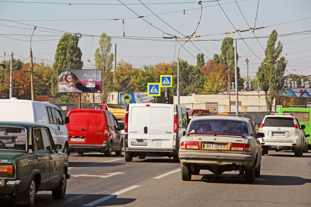 Призма 6x3,  Юбилейный пр-т - Льва Ландау пр-т, в центр
