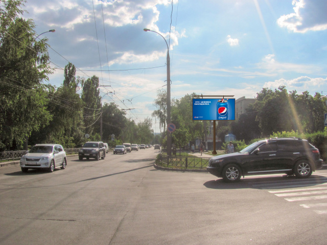 Щит 6x3,  23 Августа ул., 33-а - Низовая ул., из центра