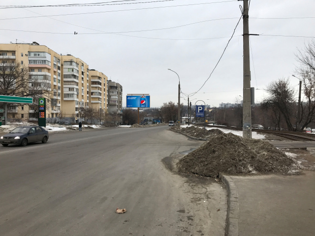 Щит 6x3,  Тракторостроителей пр-т, 79/42-а, из центра