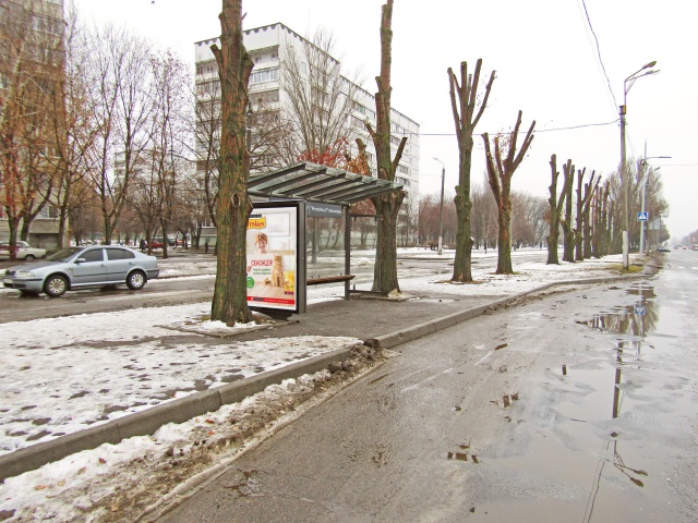 Сітілайт 1.2x1.8,  Леся сердюка ул., 54 (остановка М-р северная салтовка - 3), в центр. Нестандарт размер 1,26х1,86