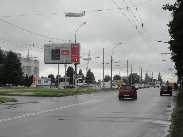 Призма 6x3,  Петра Григоренка пр-т –  Олимпийская ул., в центр